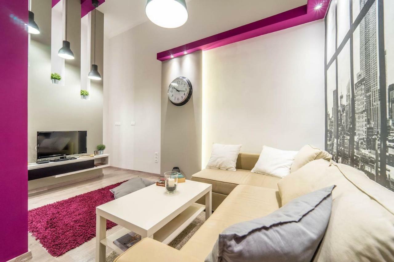 Cozy Downtown Studio Apartment Budapest Exterior photo